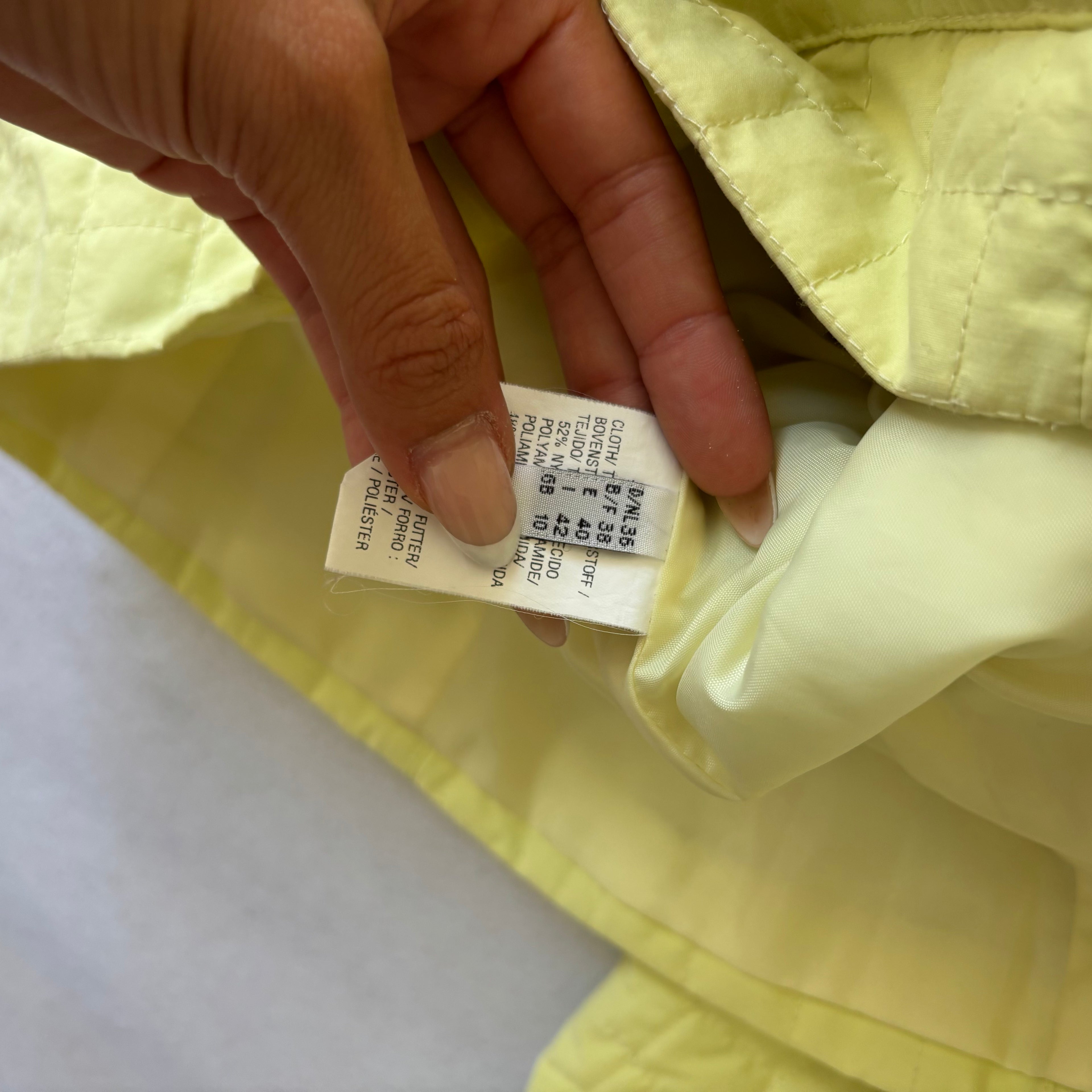 90s Minimalist Lemon Yellow Pastel Quilted Button-Up Blazer (M)
