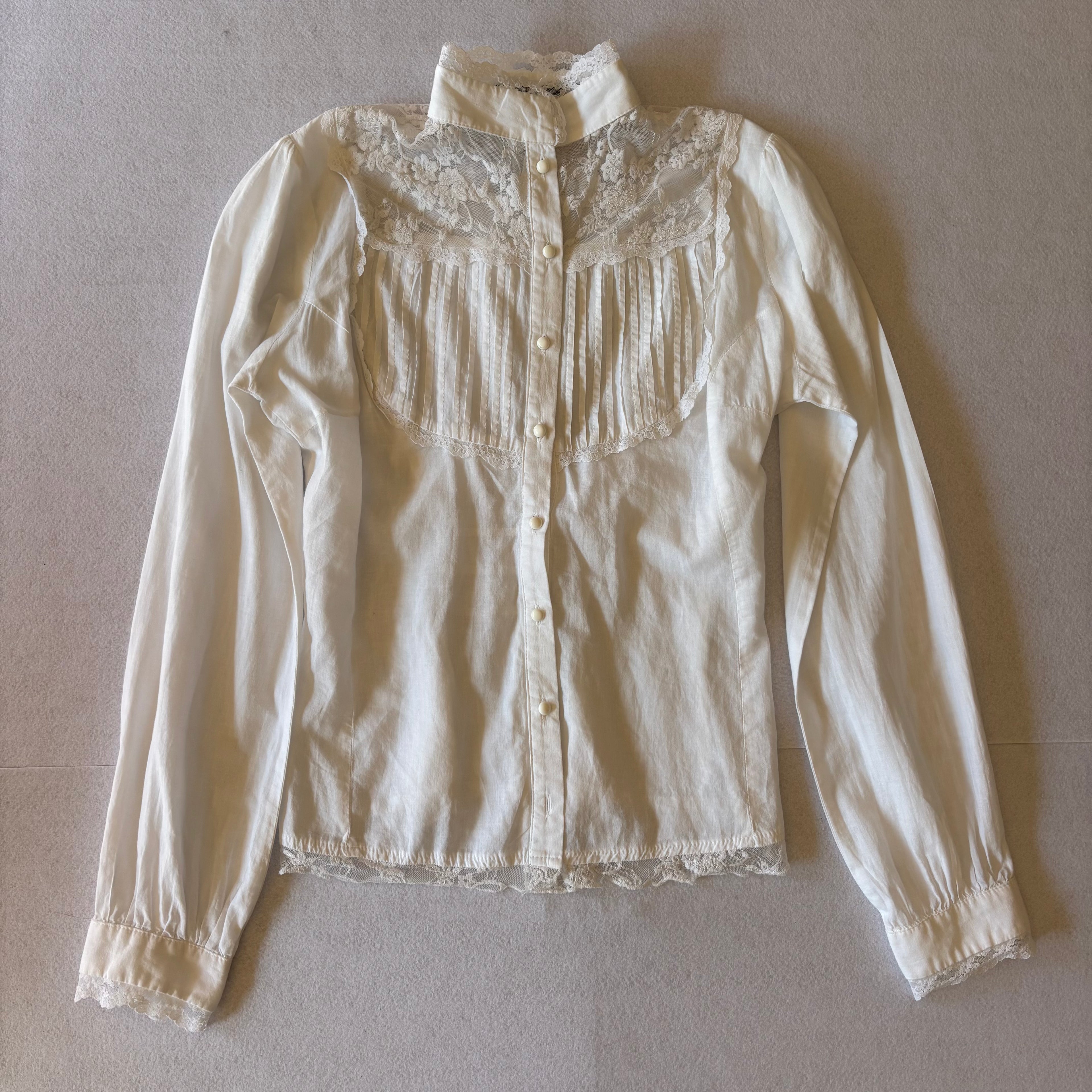 Vintage White Lace Victorian Blouse (XS)