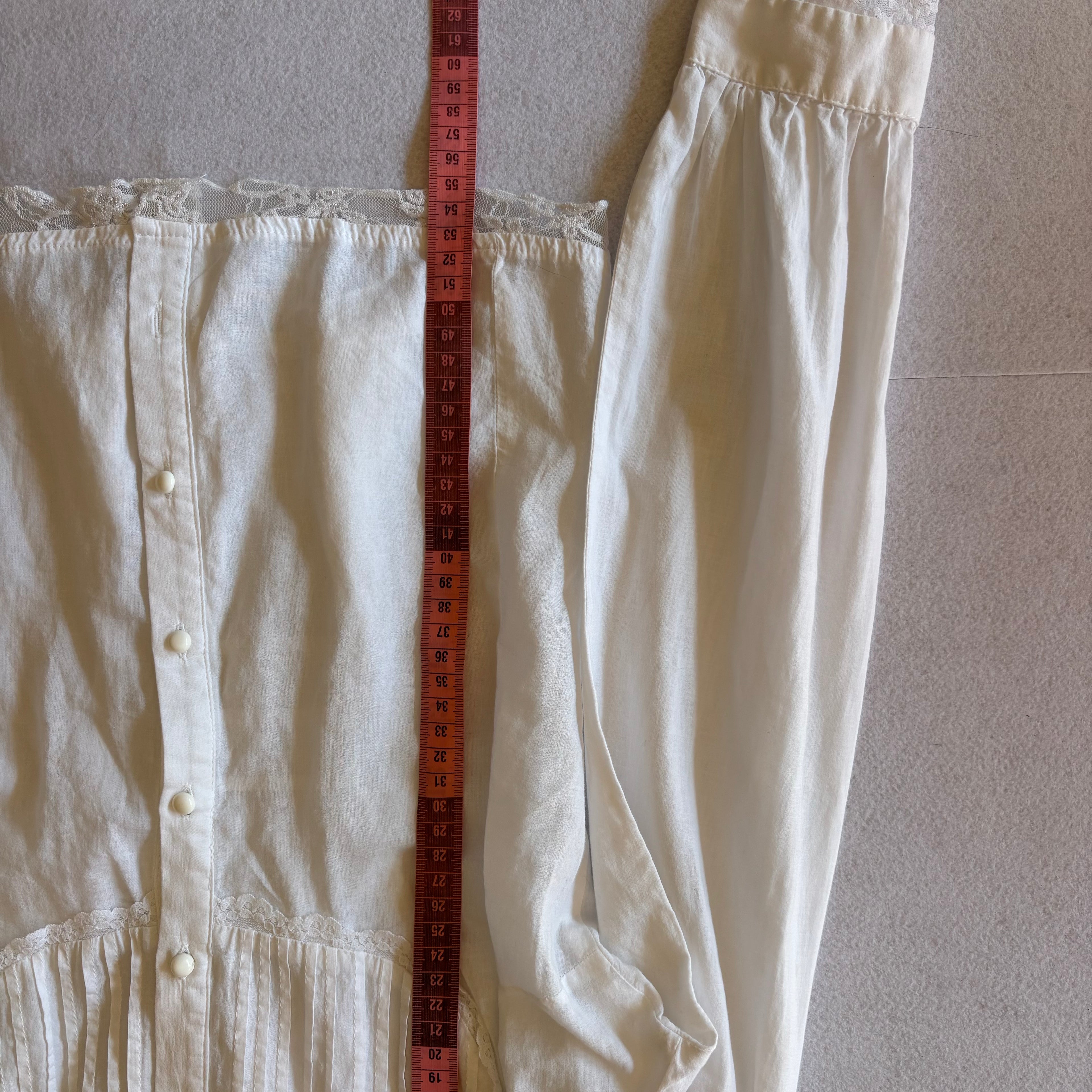 Vintage White Lace Victorian Blouse (XS)