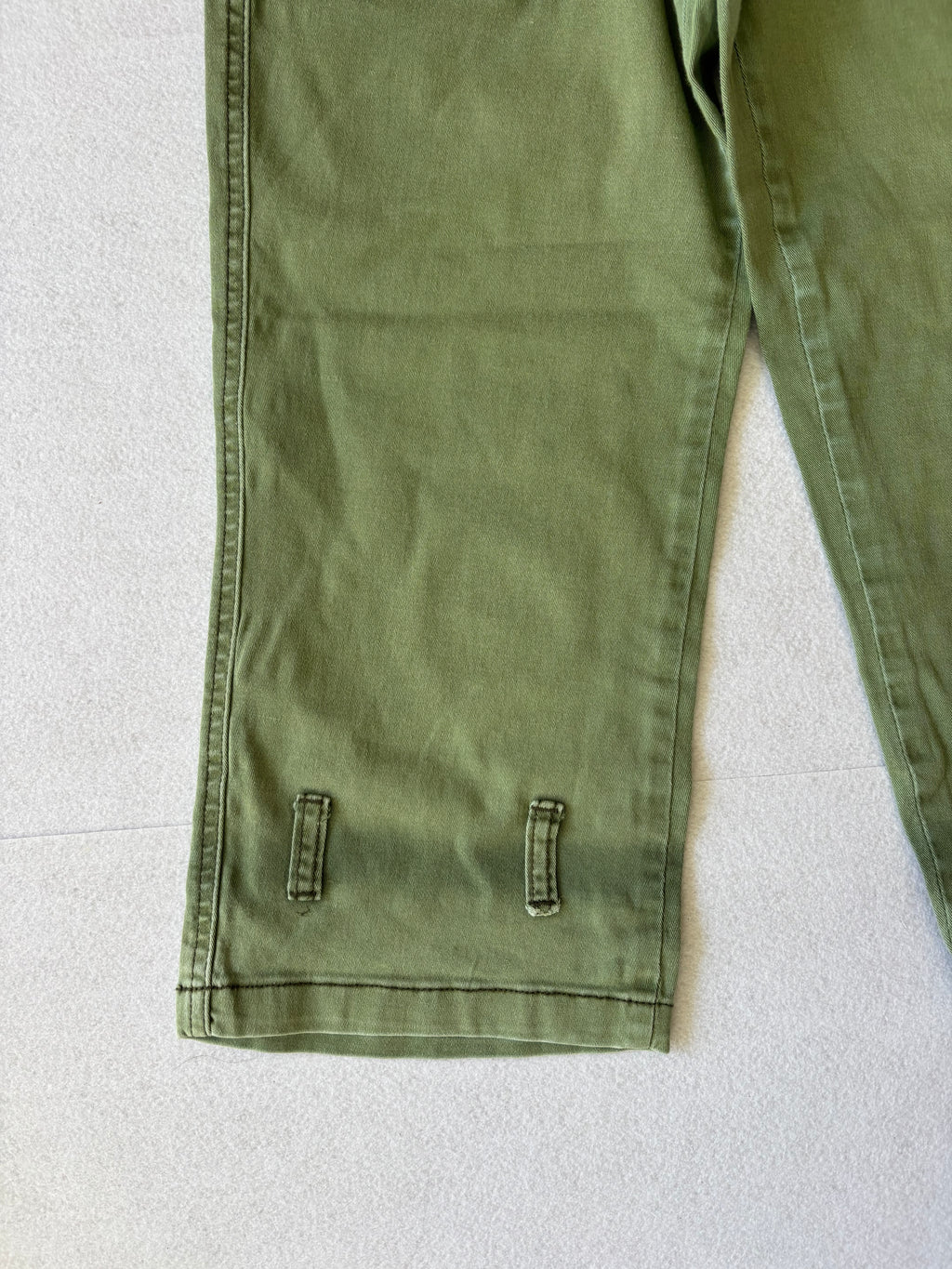 Y2K Khaki Green Cargo Capri Pants (S)