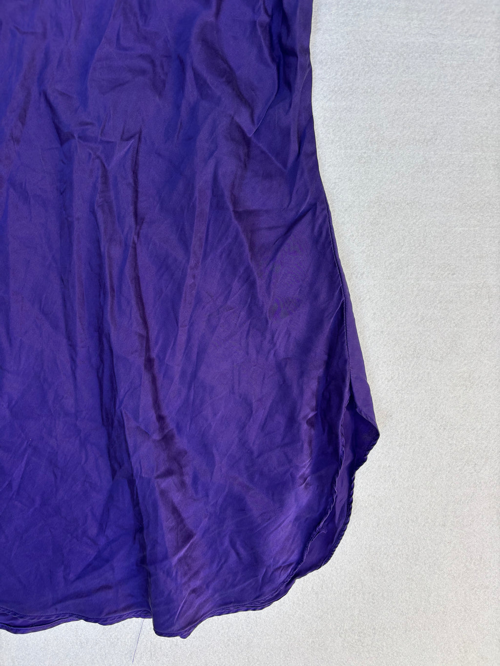 90s Vintage Victoria’s Secret Purple Silk Slip (S)