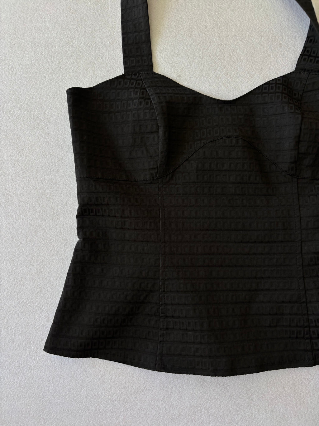 Y2K Black Textured Geometric Halter Top (M)