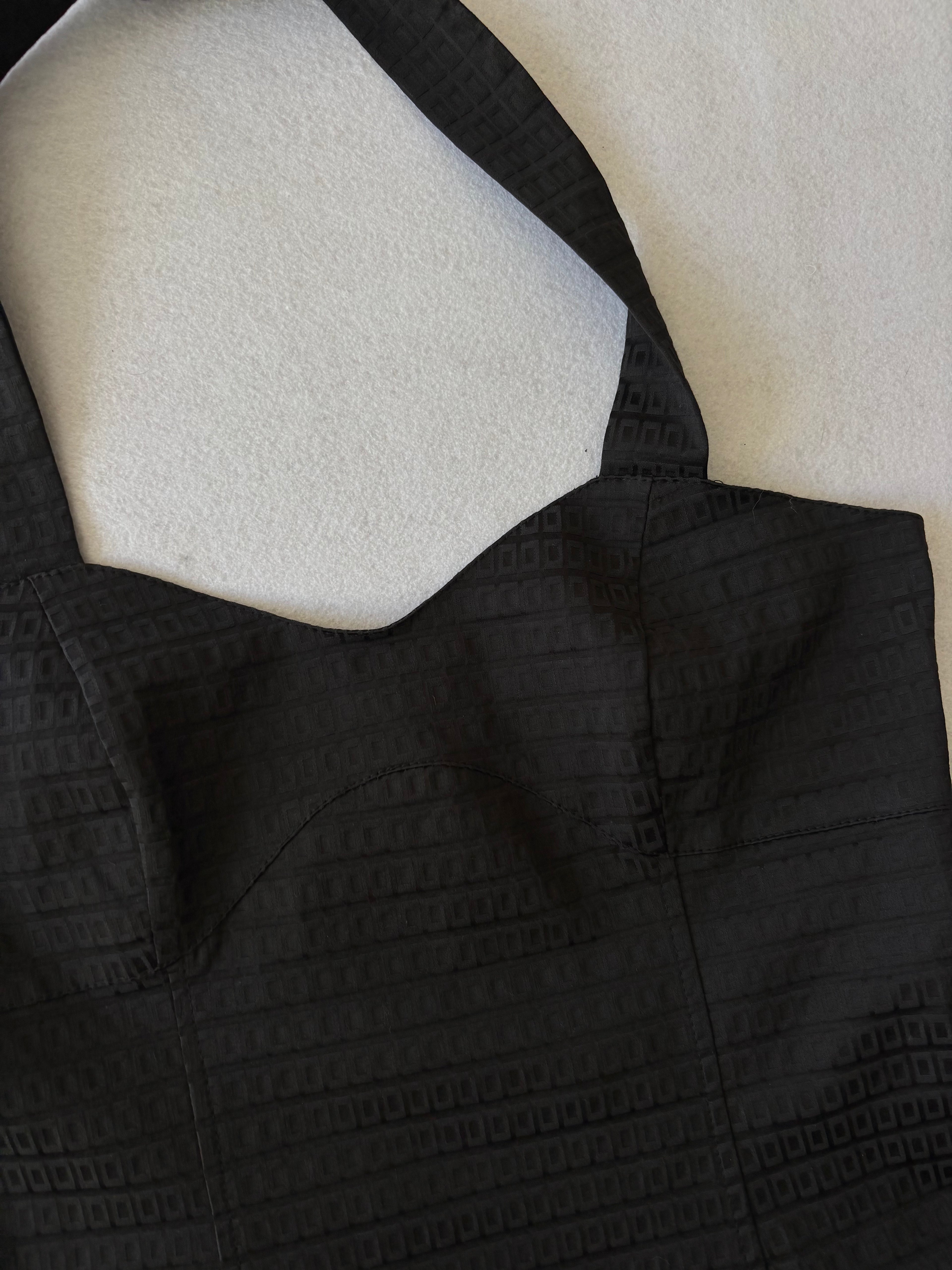Y2K Black Textured Geometric Halter Top (M)