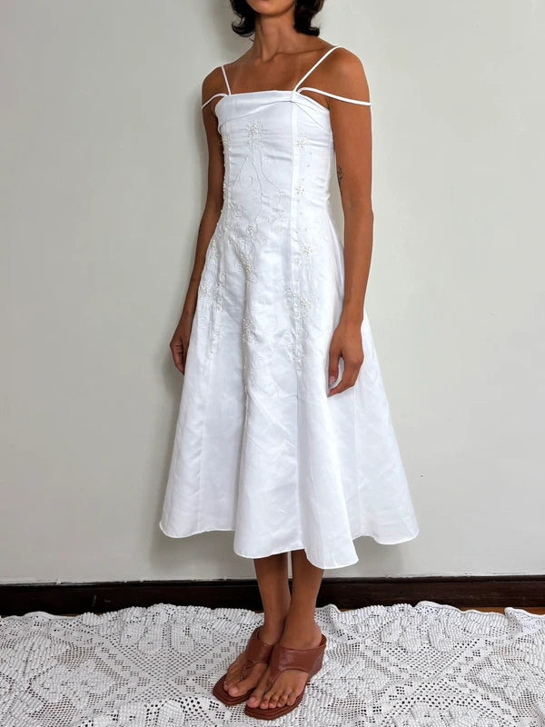Vintage White Satin Floral Embroidered Midi Dress (XXS)
