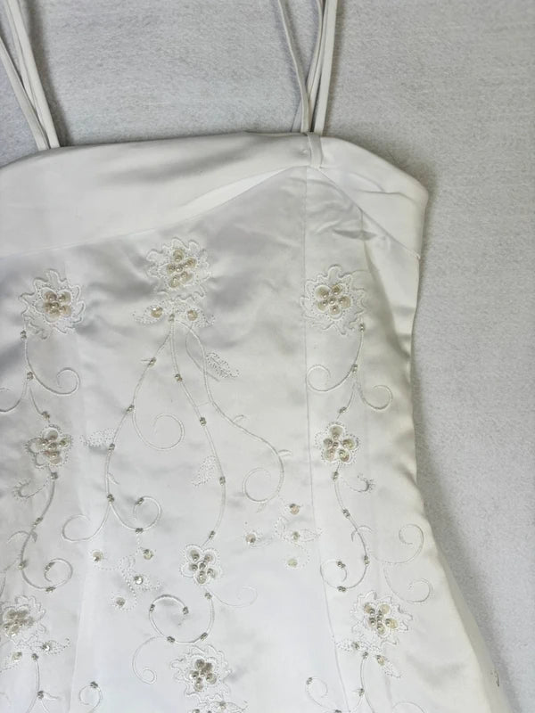 Vintage White Satin Floral Embroidered Midi Dress (XXS)